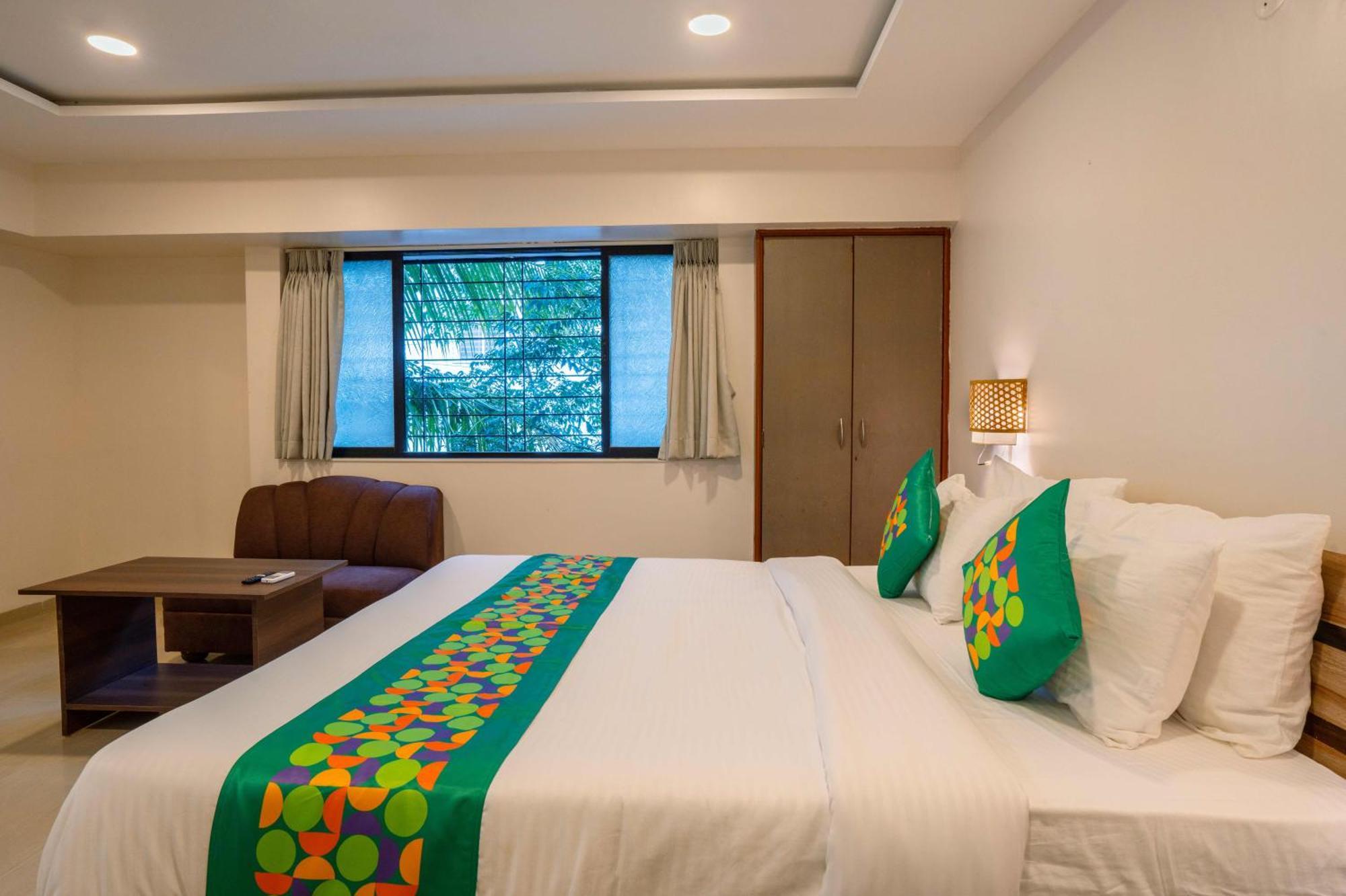Treebo Royal Comfort Atithi Pune Exterior photo