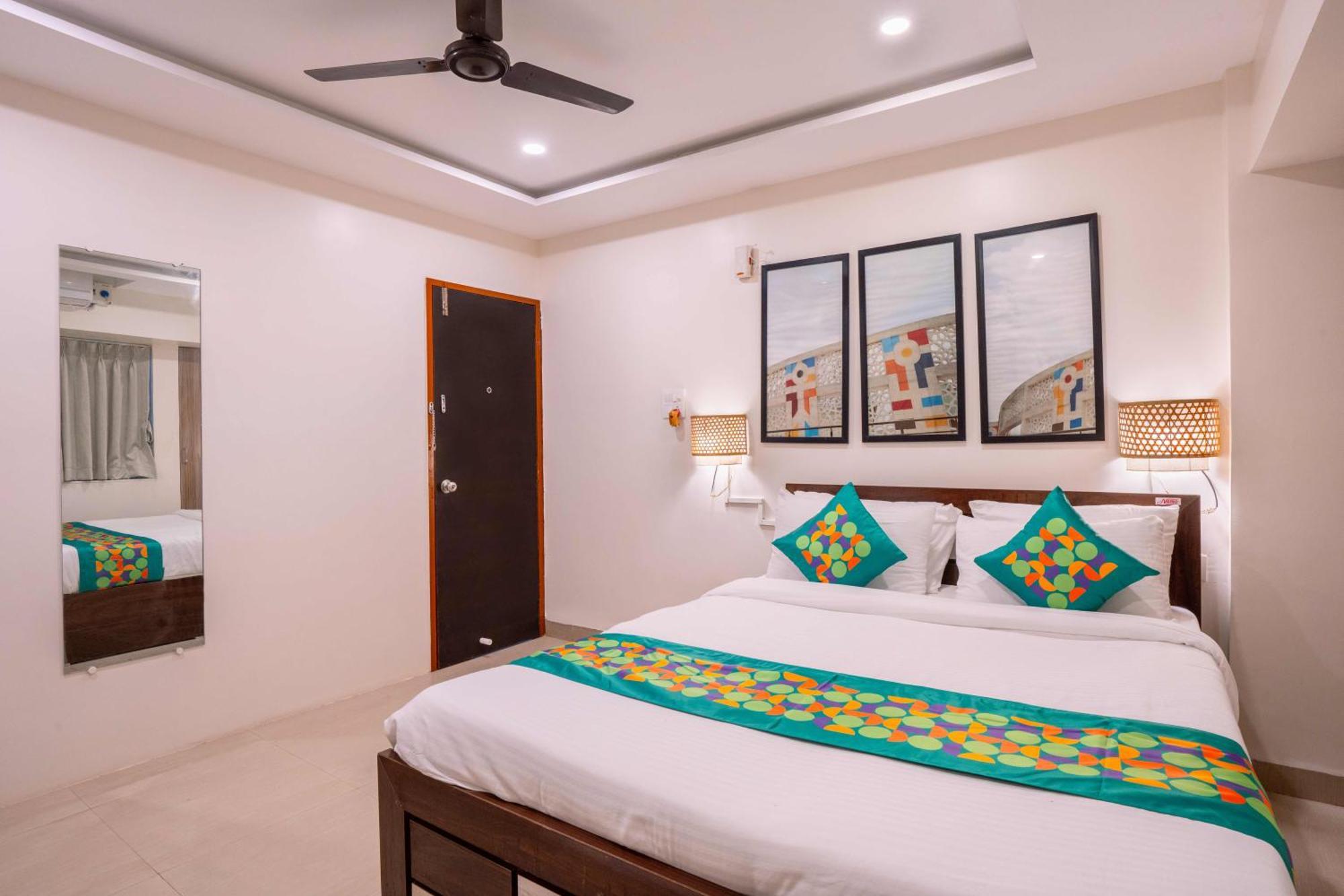 Treebo Royal Comfort Atithi Pune Exterior photo